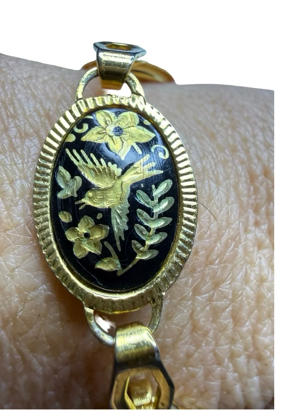 ✨ Vintage Damascene Style Bracelet 7”